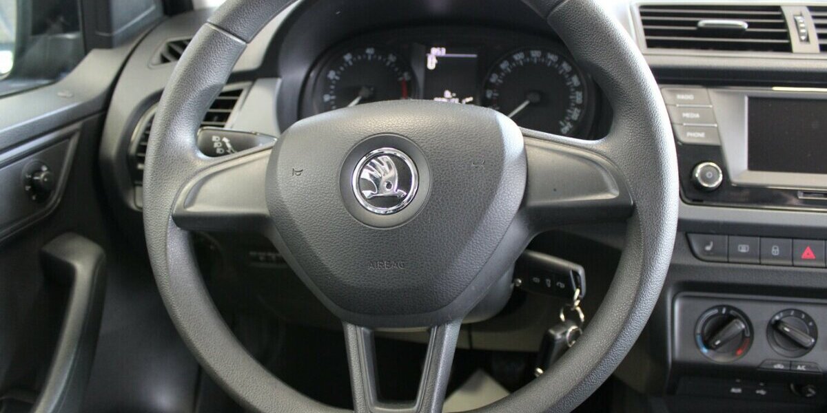 Skoda Fabia 1.0 MPI Cool Edition 66.971 km 8.980 &euro; Euskirchen 53881