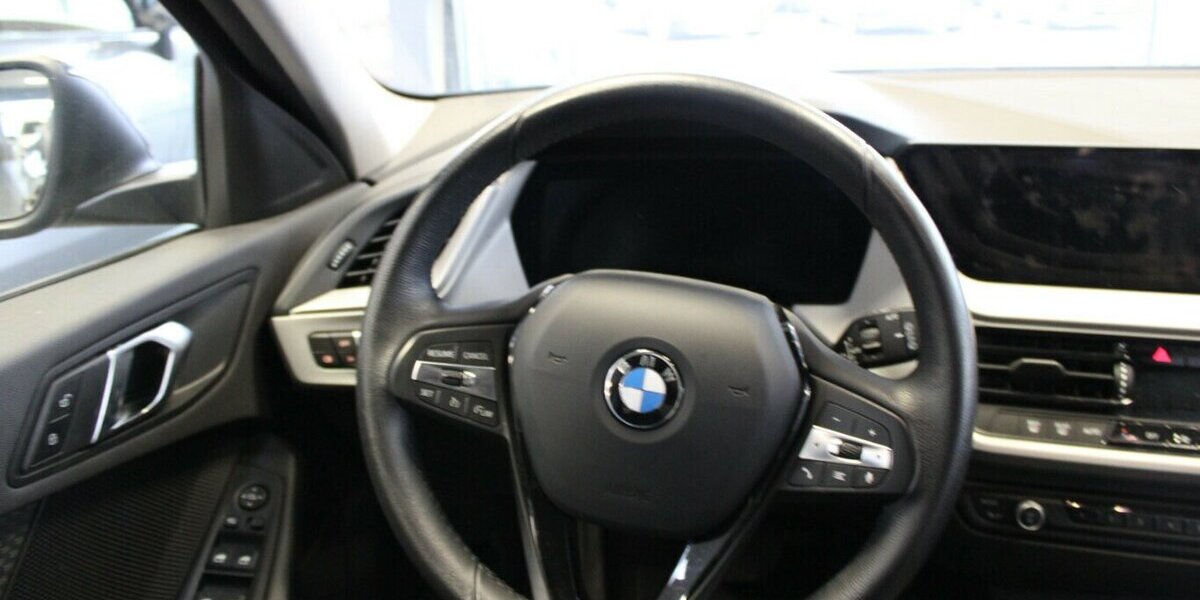 BMW 118 118i Aut. Advantage 34.350 km 21.980 &euro; Euskirchen 53881