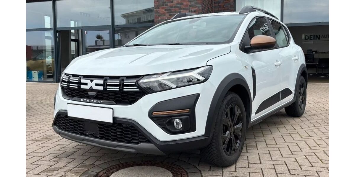 Dacia Sandero 25.119 km 10.900 &euro; Köln 50676