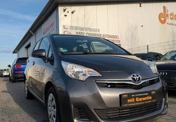 Toyota Verso-S 92.500 km 8.999 &euro; Rheinbach 53359