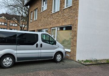Opel Vivaro 330.333 km 6.600 &euro; Niederkassel 53859