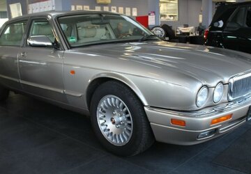 Jaguar Daimler Six 4.0 Lang - Automatik - Schiebedach - 119.865 km 19.980 &euro; Euskirchen 53881