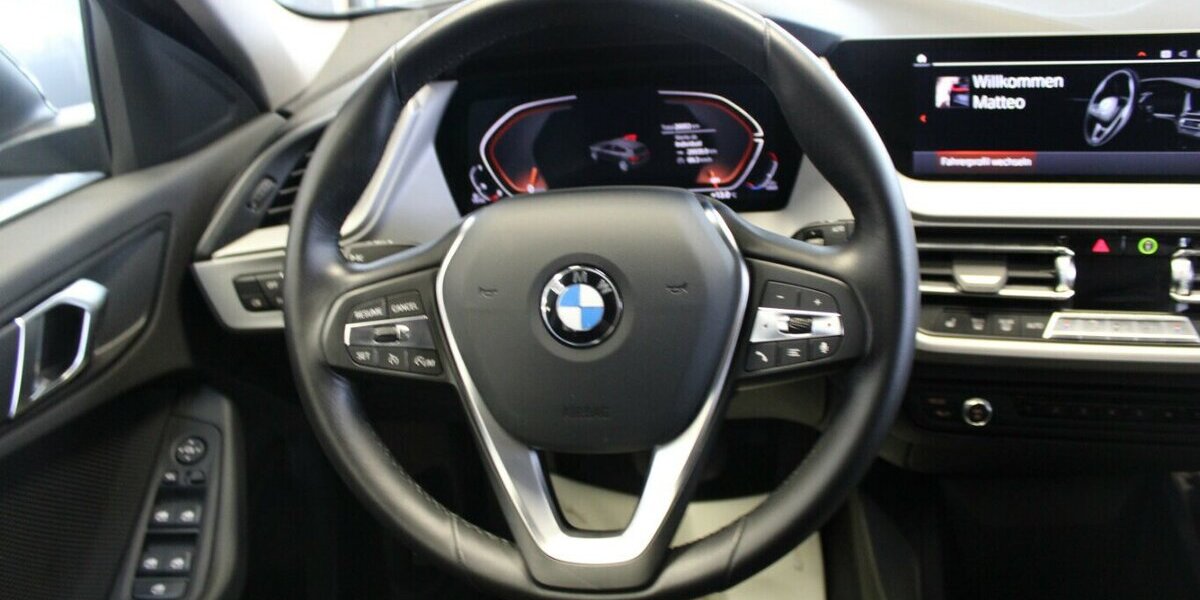 BMW 120 120d xDrive Aut. Advantage 26.950 km 27.980 &euro; Euskirchen 53881