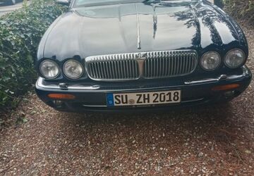 Jaguar Daimler 126.000 km 23.900 &euro; Niederkassel 53859