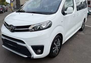 Toyota Proace (Verso) 149.000 km 19.990 &euro; Köln 51065