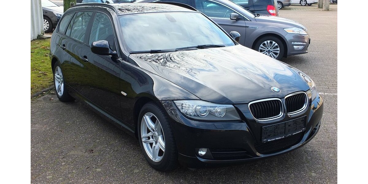 BMW 320i NAVI XENON PDC GARANTIE AHK BLUETOOTH 139.715 km 8.708 &euro; Köln 50858