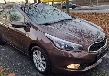 Kia ceed Sportswagon 107.000 km 6.999 &euro; Köln 51107