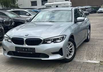 BMW 318 29.400 km 28.000 &euro; Köln 51105