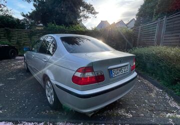 BMW 318 206.000 km 2.499 &euro; Bornheim 53332