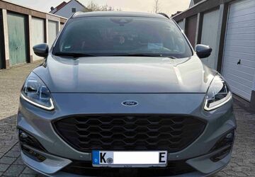 Ford Kuga 34.590 km 32.000 &euro; Köln 50997