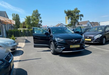 Opel Grandland (X) 163.000 km 13.300 &euro; Bonn 53227
