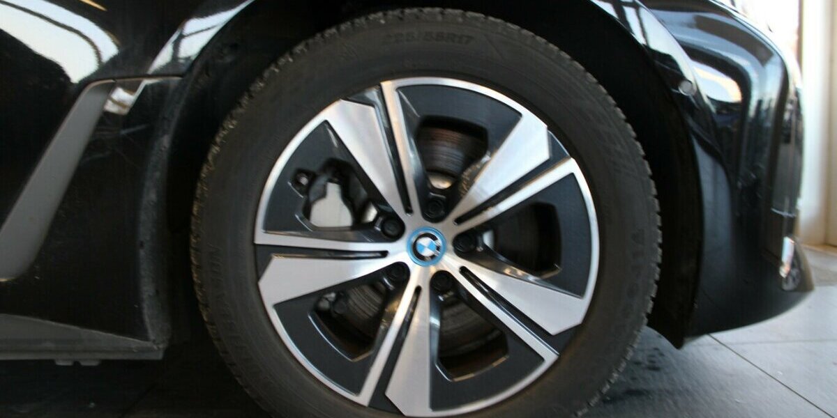 BMW i4 eDrive40 Gran Coupe 7.180 km 36.980 &euro; Euskirchen 53881