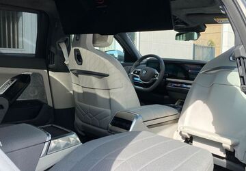 BMW i7 7.258 km 99.950 &euro; Köln 50739