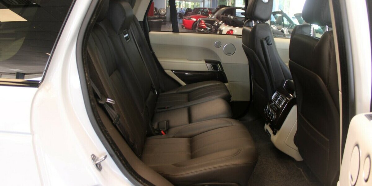 Land Rover Range Rover 4.4 SDV8 Vogue 182.940 km 27.980 &euro; Euskirchen 53881