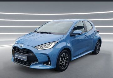Toyota Yaris 25.200 km 18.990 &euro; Bonn 53119