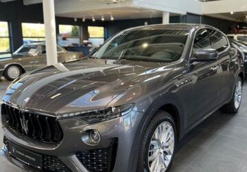 Maserati Levante 15.000 km 56.980 &euro; Köln 50829