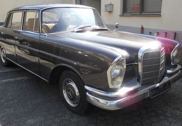 Mercedes-Benz 220 58.500 km 15.500 &euro; Bergisch Gladbach 51469