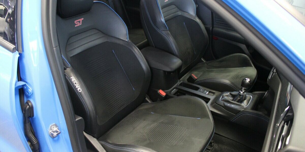 Ford Focus 2.3 EcoBoost ST Edition - 1. Hand - 97.428 km 21.980 &euro; Euskirchen 53881