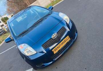 Toyota Yaris 95.127 km 3.900 &euro; Bonn 53227