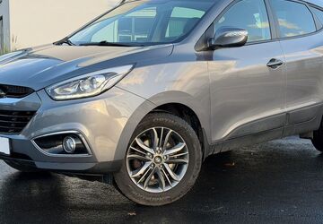 Hyundai ix35 108.000 km 9.999 &euro; Köln (Ostheim) 51107