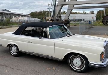 Mercedes-Benz 220 46.015 km 111.111 &euro; Köln 50858