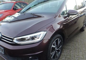 VW Touran 121.000 km 19.997 &euro; Königswinter 53639
