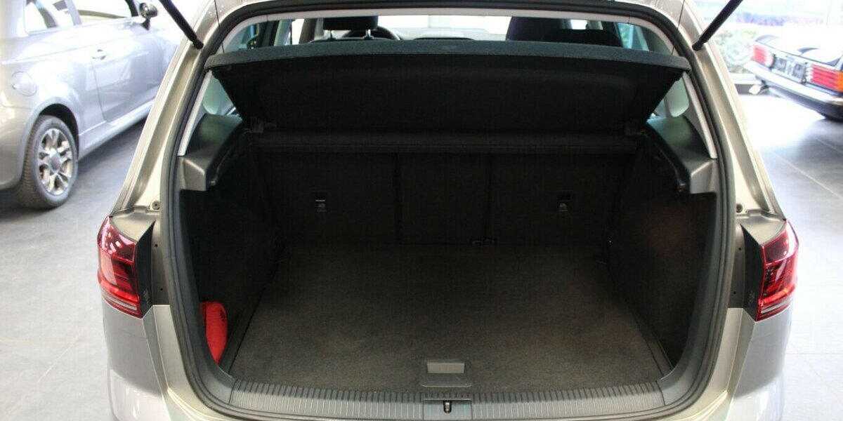 VW Golf Sportsvan 1.5 TSI ACT OPF United 86.810 km 17.980 &euro; Euskirchen 53881