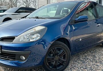 Renault Clio 149.800 km 2.999 &euro; Weilerswist 53919