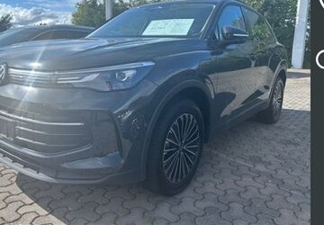 VW Tiguan 10.300 km 39.789 &euro; Erftstadt 50374