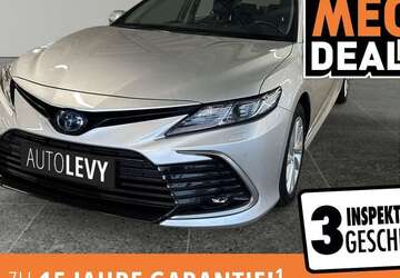 Toyota Camry 98.653 km 28.470 &euro; Köln 50825