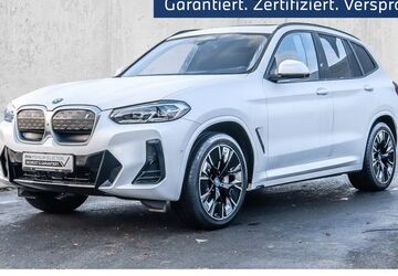 BMW iX3 24.579 km 48.995 &euro; Köln-West 50858