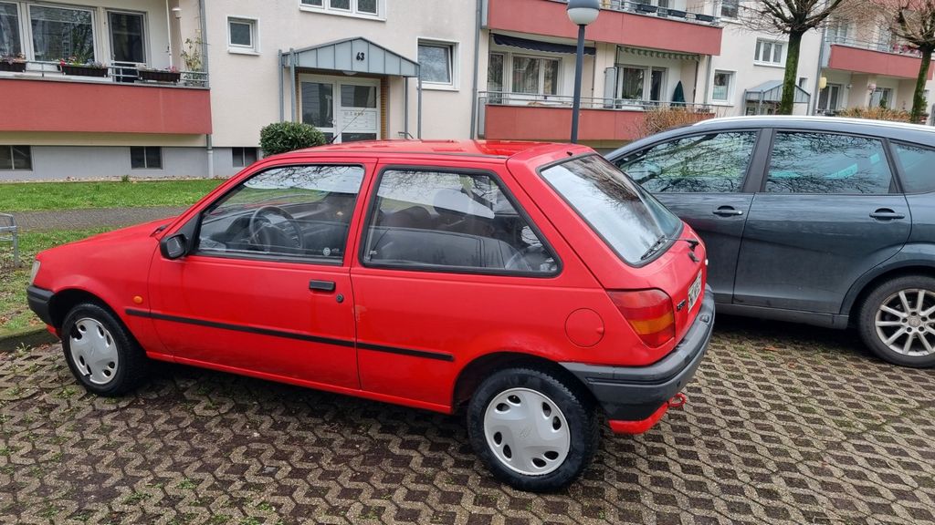 Ford Fiesta 130.000 km 900 &euro; Bonn 53227