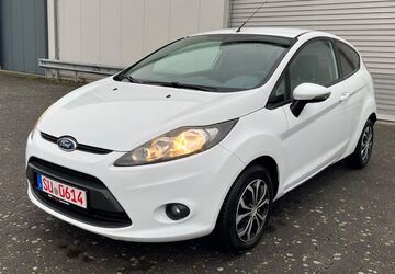 Ford Fiesta 157.000 km 2.600 &euro; Remagen 53424