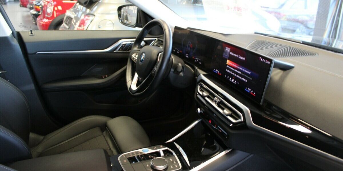 BMW i4 eDrive40 Gran Coupe 7.180 km 36.980 &euro; Euskirchen 53881