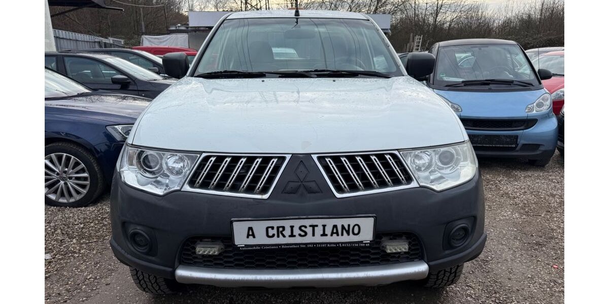 Mitsubishi L200 221.000 km 7.999 &euro; Köln 51107