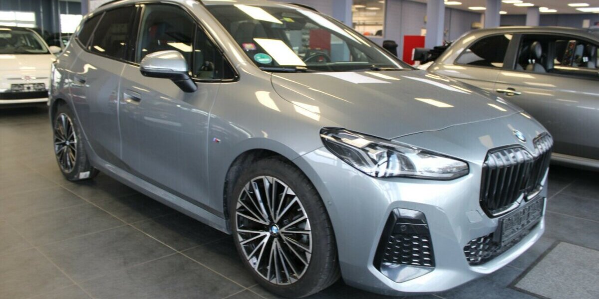 BMW 218 Active Tourer Aut. - M SPORT - Leder - Panoram 53.725 km 27.980 &euro; Euskirchen 53881