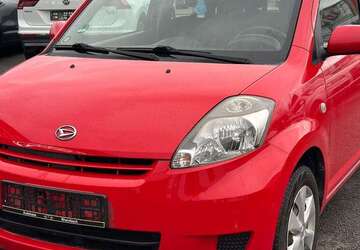 Daihatsu Sirion 120.500 km 2.850 &euro; Rheinbach 53359