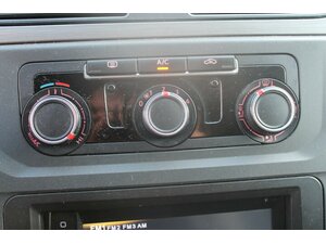 VW Caddy 2,0 Tdi 5-Sitzer 1.Hd NAVI Scheckheft gepfle 296.000 km 7.950 &euro; Bonn 53225