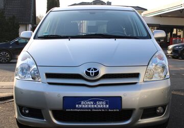 Toyota Corolla Verso 54.000 km 6.900 &euro; Bonn 53179