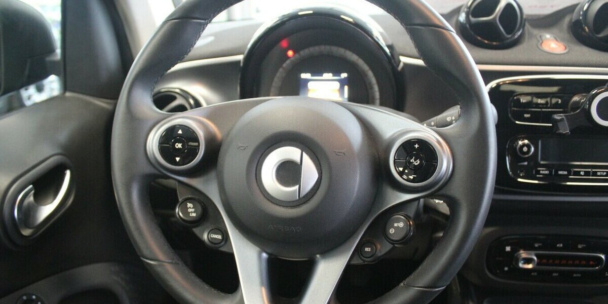 Smart ForTwo coupe passion 43.179 km 11.780 &euro; Euskirchen 53881