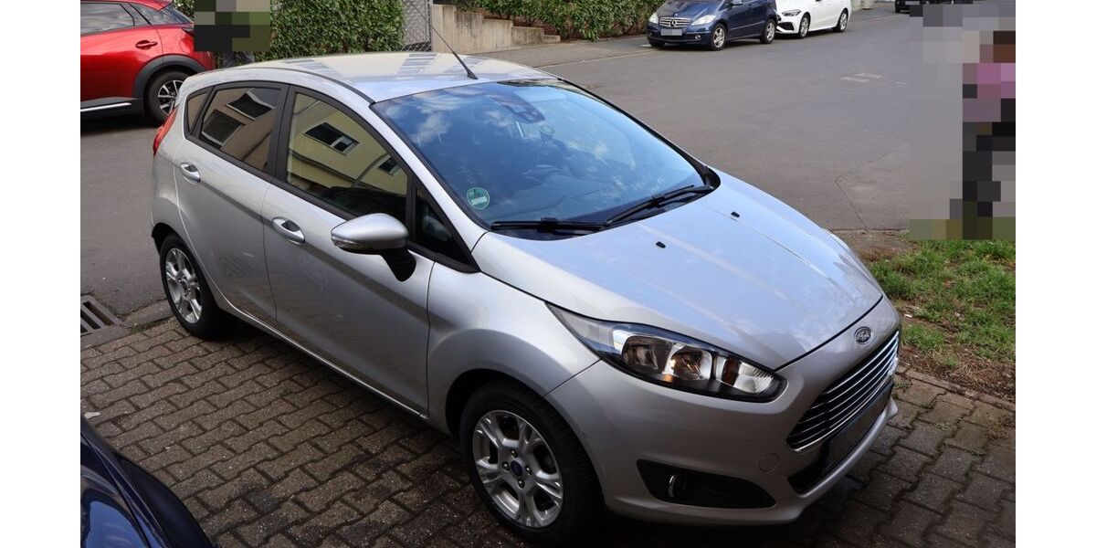 Ford Fiesta 65.600 km 6.200 &euro; Bonn 53121