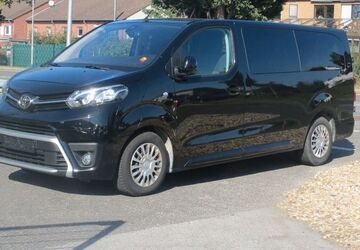 Toyota Proace (Verso) 149.637 km 22.491 &euro; Erftstadt 50374