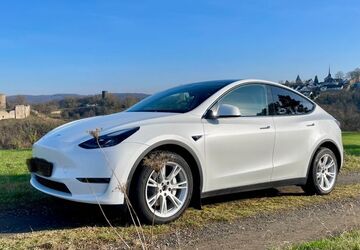 Tesla Model Y 32.000 km 36.500 &euro; Hennef 53773