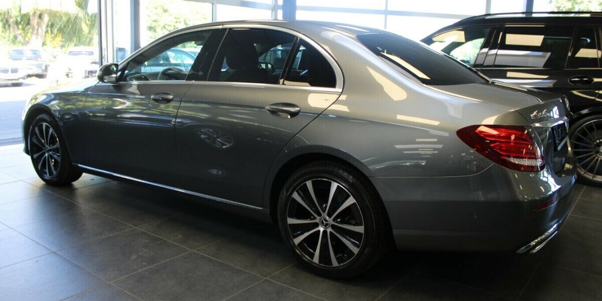 Mercedes-Benz E 300 e 9G-TRONIC Avantgarde 86.739 km 26.480 &euro; Euskirchen 53881