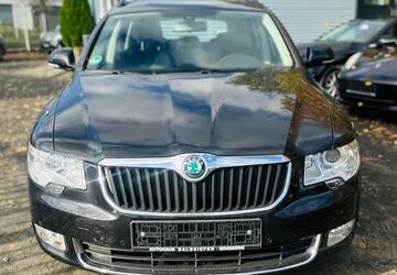 Skoda Superb 74.000 km 11.900 &euro; Overath 51491