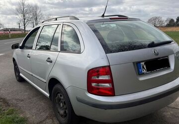 Skoda Fabia 127.500 km 2.000 &euro; Köln 51143