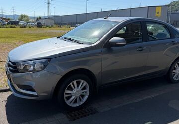 Lada Vesta 87.900 km 2.550 &euro; Eitorf 53783