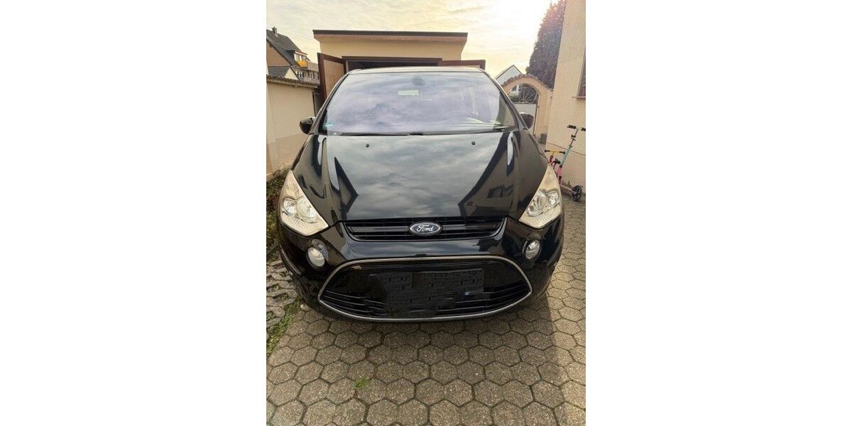 Ford S-Max 156.800 km 6.000 &euro; Troisdorf 53844