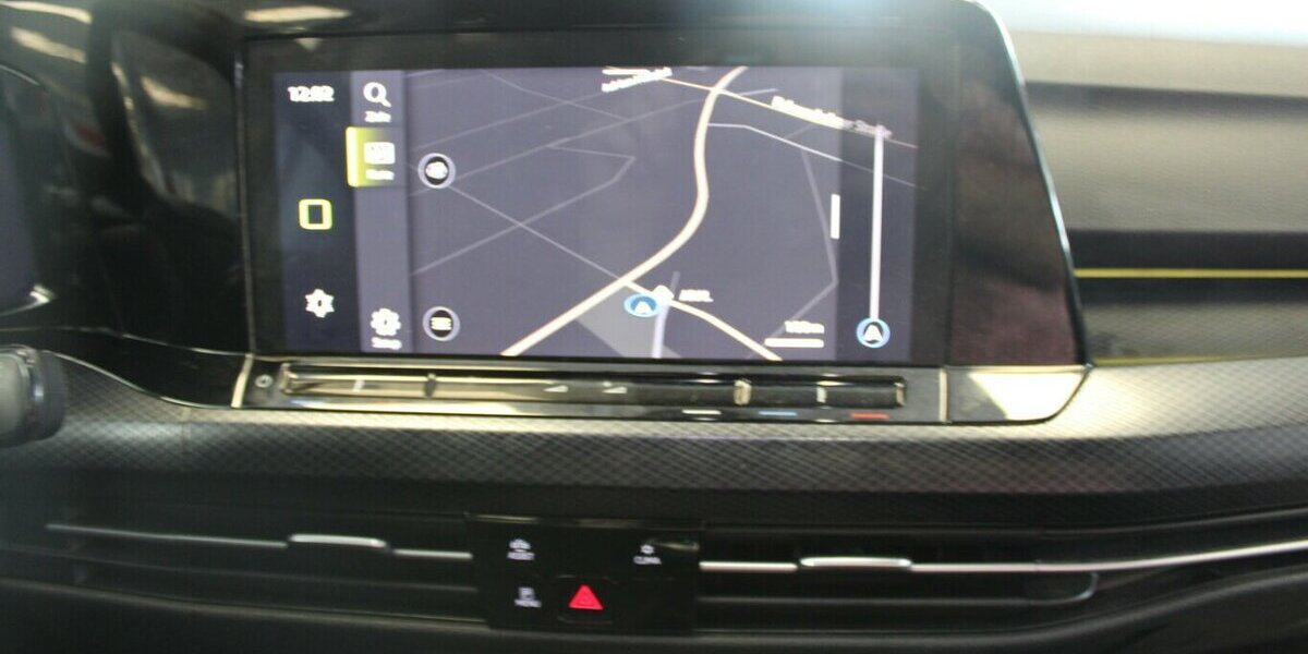 VW Golf VIII 2.0 TDI SCR United 69.468 km 17.980 &euro; Euskirchen 53881