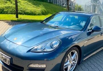 Porsche Panamera 199.000 km 18.499 &euro; Bonn 53111